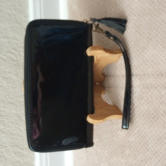 Black Wristlet Wallet with Starfish Accent - Picture 2 of 8